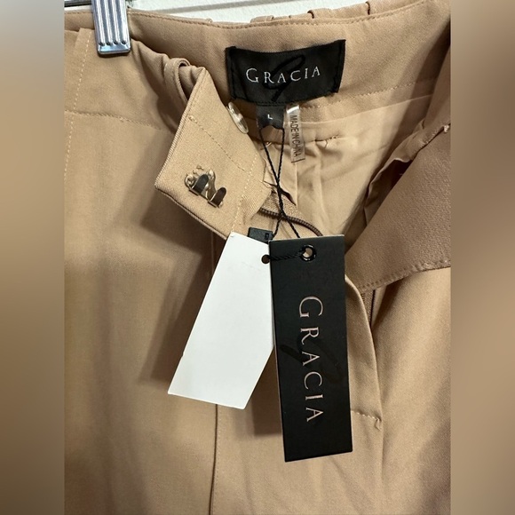 Gracia High Rise Wide Leg Pin-Tuck Flare Trousers Size Large NWT - Picture 6 of 11